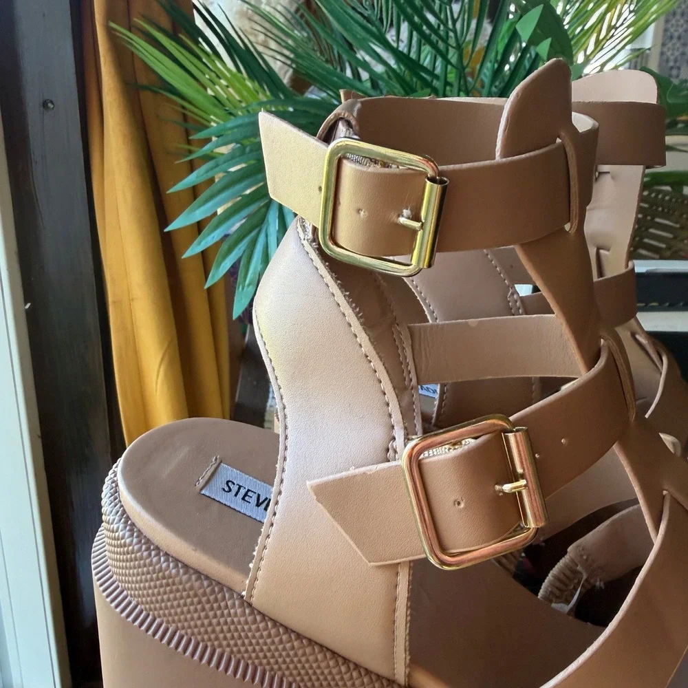 Steve Madden steve madden